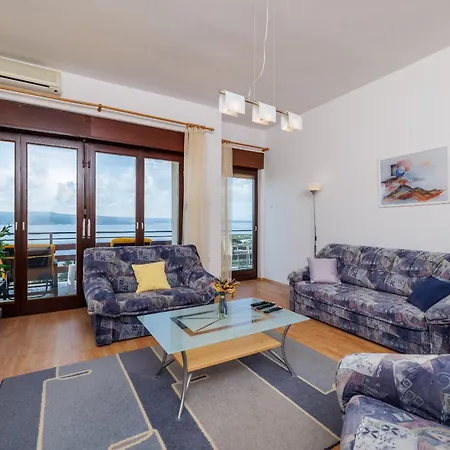 Sea Blue Apartment *